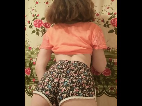 ❤️ מותק צעיר סקסי פושט את המכנסיים הקצרים במצלמה ❤❌ פורנו בפורנו iw.sexarxiv.ru ❌️❤